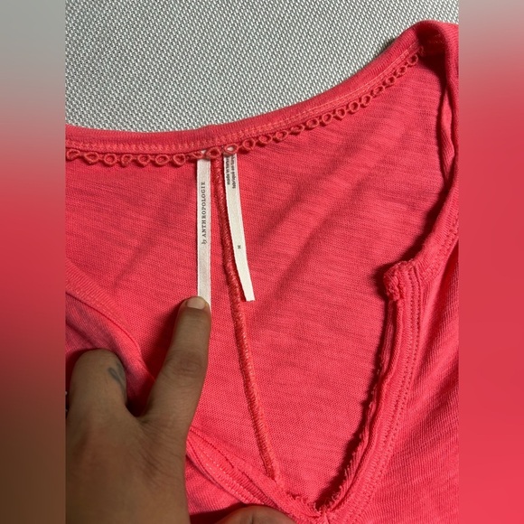 Anthropologie Orange crop sleeve blouse T-shirts
Brand: Orange Sleeveless Top - Picture 2 of 6